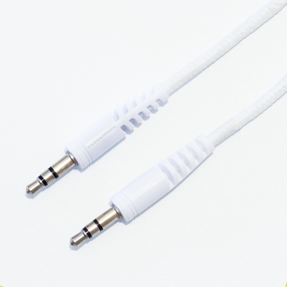 Кабель  Xqisit Audio Cable 3.5 mm - 3.5 mm (M/M), 1.2 m White (4029948026954)