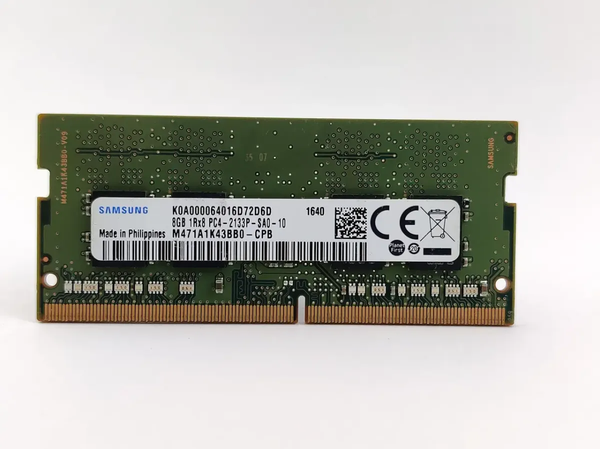 Оперативна пам'ять Samsung DDR4 8GB/2133 (M471A1K43BB0-CPB)